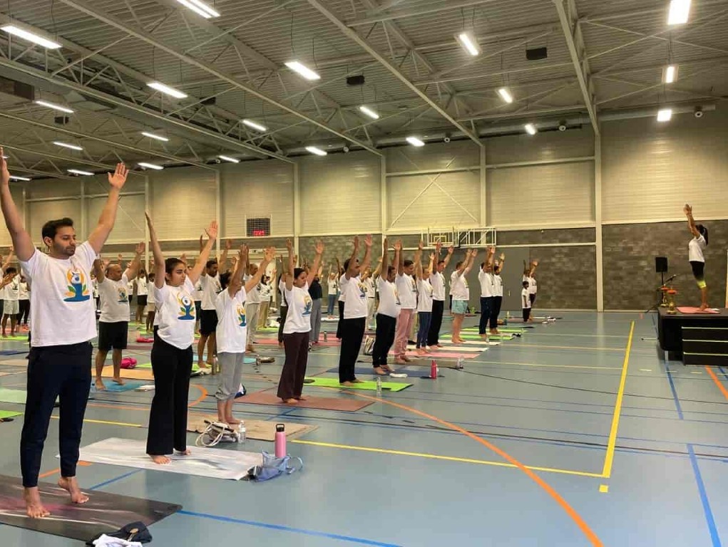 VEDIC YOGA by REETU MEHTA